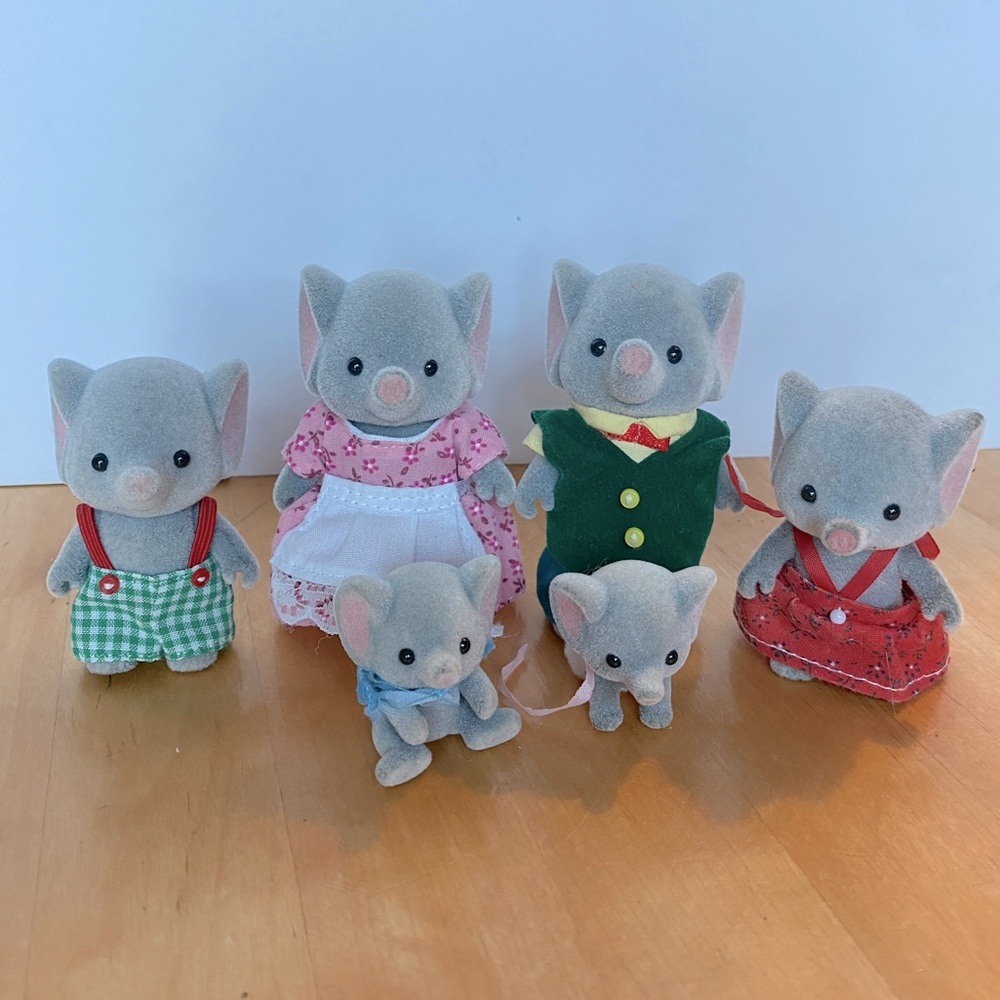 Calico Critters Elephant Family of 6